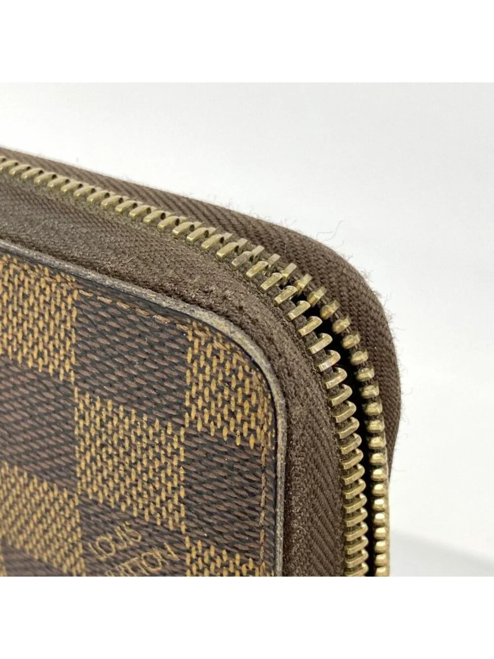 Louis Vuitton Wallet Damier Zippy Organizer Ebene